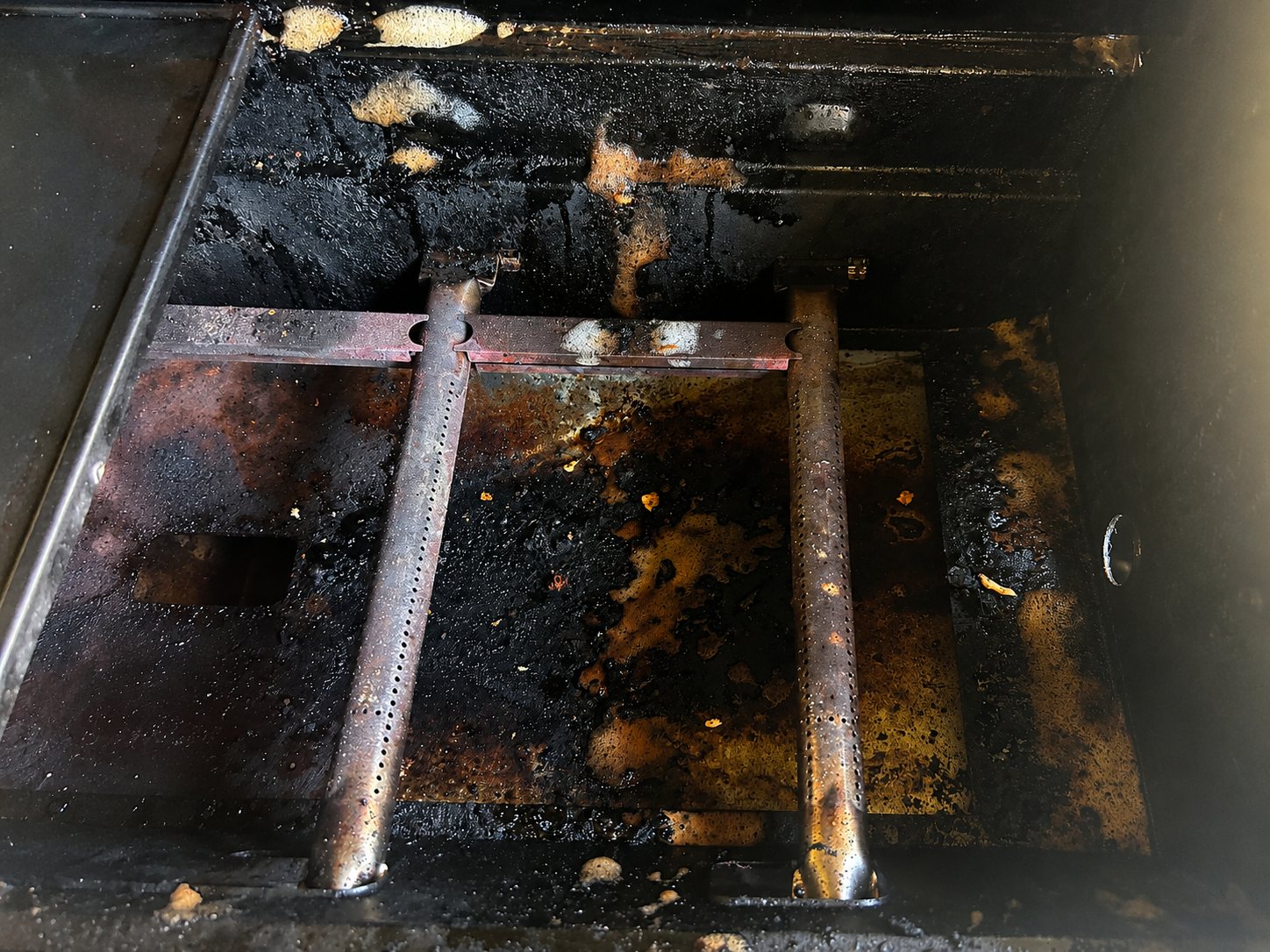Barbecue avant nettoyage